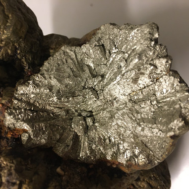 Billede af mineralet pyrit