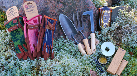Haveredskaber i Botanisk Haves butik