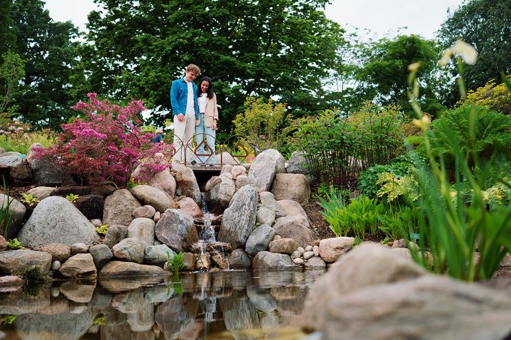 Par i Rododendron-kvarteret i Botanisk Have
