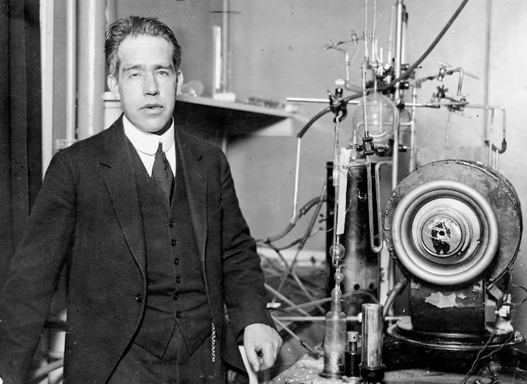 Professor Niels Bohr, 1922, det år, hvor han modtog Nobelprisen i fysik.