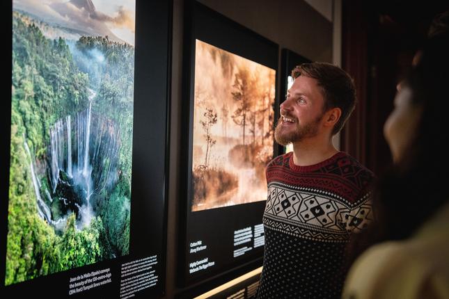 Personer i Wildlife Photographer of the Year udstillingen